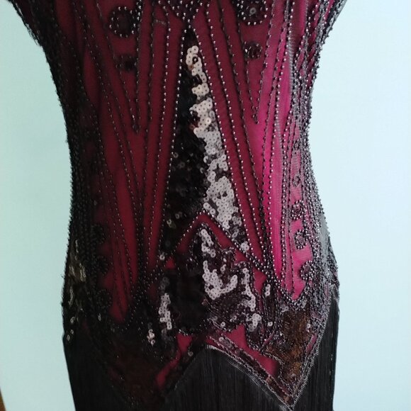 Red & Black Fringed, Beaded, Sequin 1920's Flapper Dress, size XS - Picture 7 of 9
